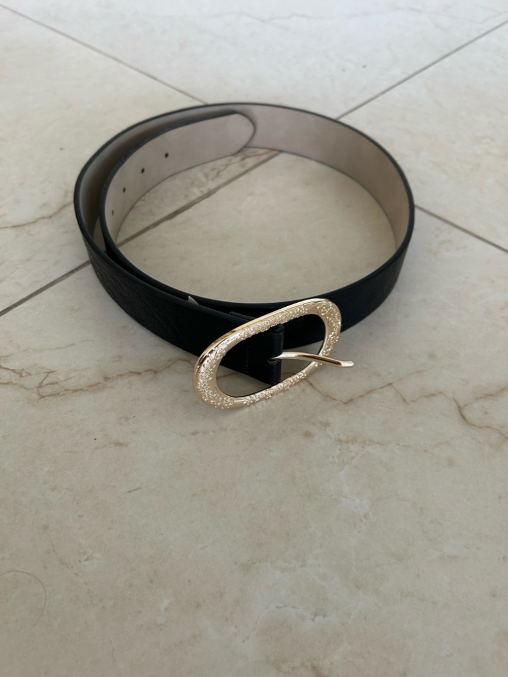 Vince Camino Black Women's Belt with Gold Oval Buckle Size small